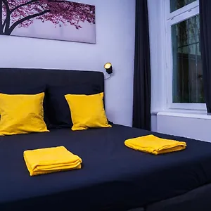 https://spacious-3-bedroom-apartment.hamburg-hotels-de.com
